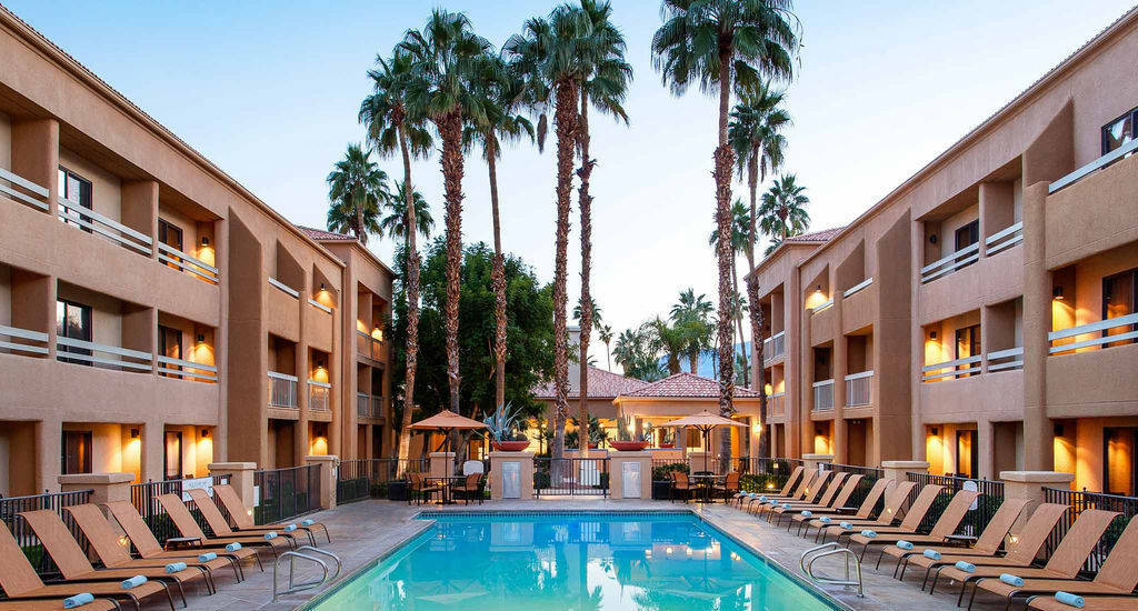 Courtyard By Marriott Palm Springs Hotel Exterior foto